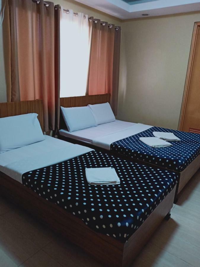 East Square Inn Баколод Экстерьер фото